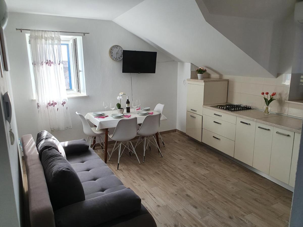 Apartaments Ukic Prvic Sepurine Buitenkant foto